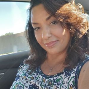 Meet your Posher, Delia